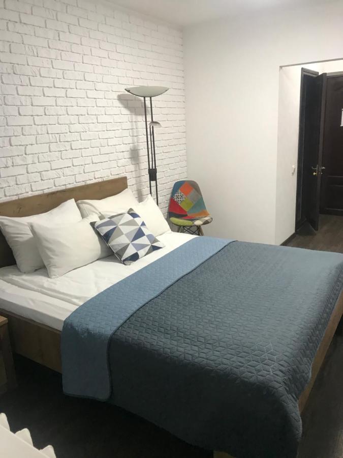 第聂伯罗彼得罗夫斯克 Enrico酒店 外观 照片